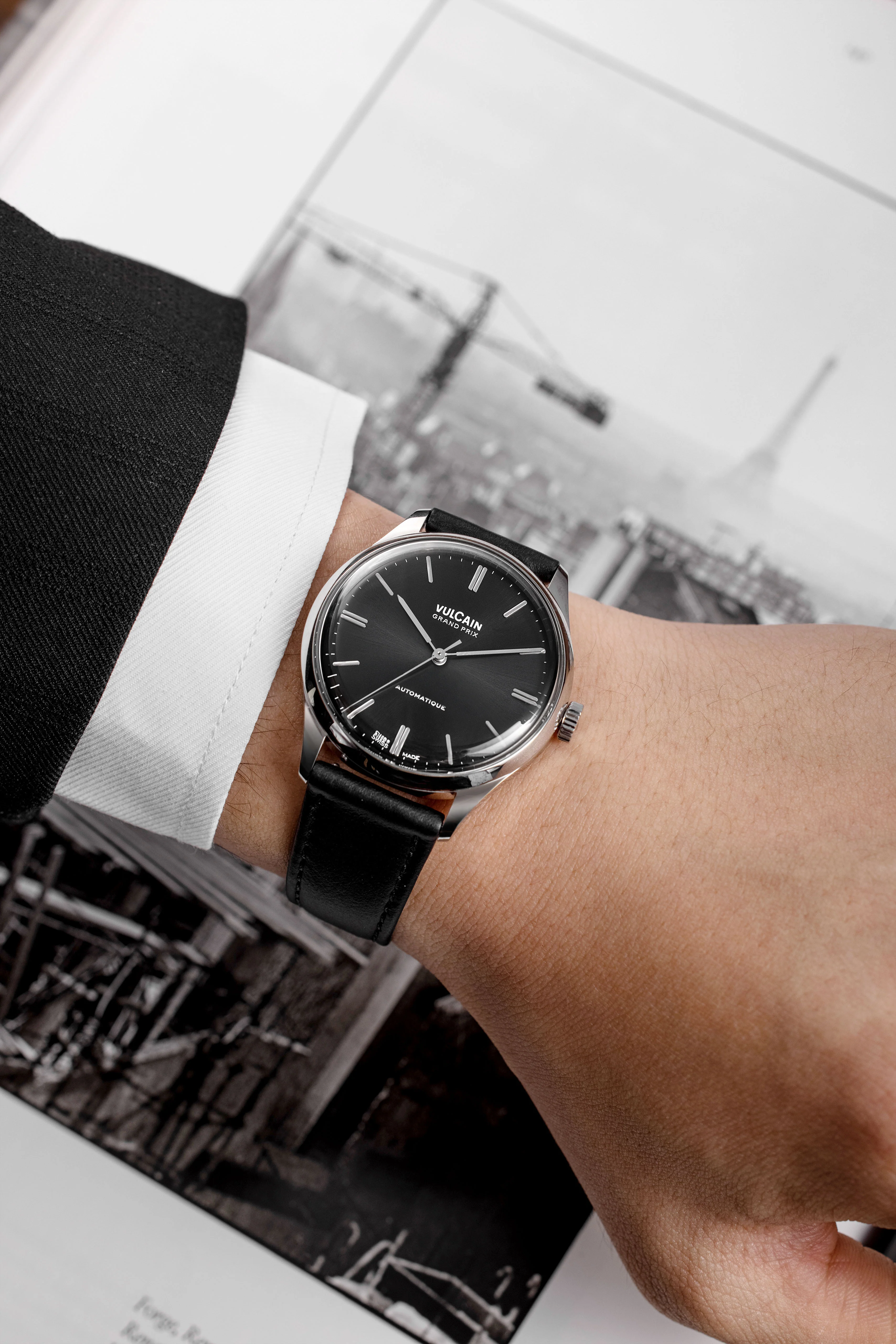 Grand Prix - Black - Image 6
