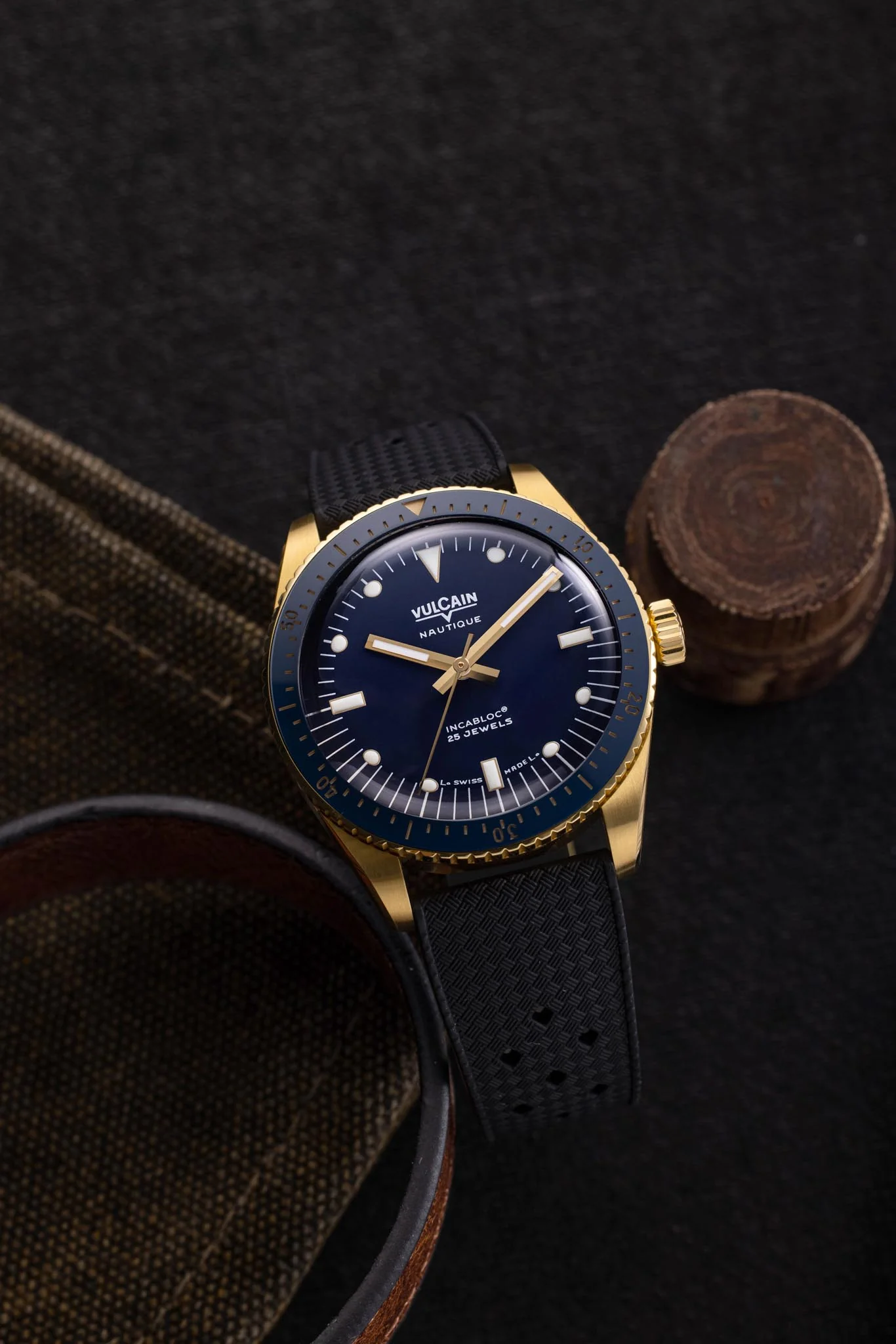 Skindiver Nautique - Gold & Blue - Image 17