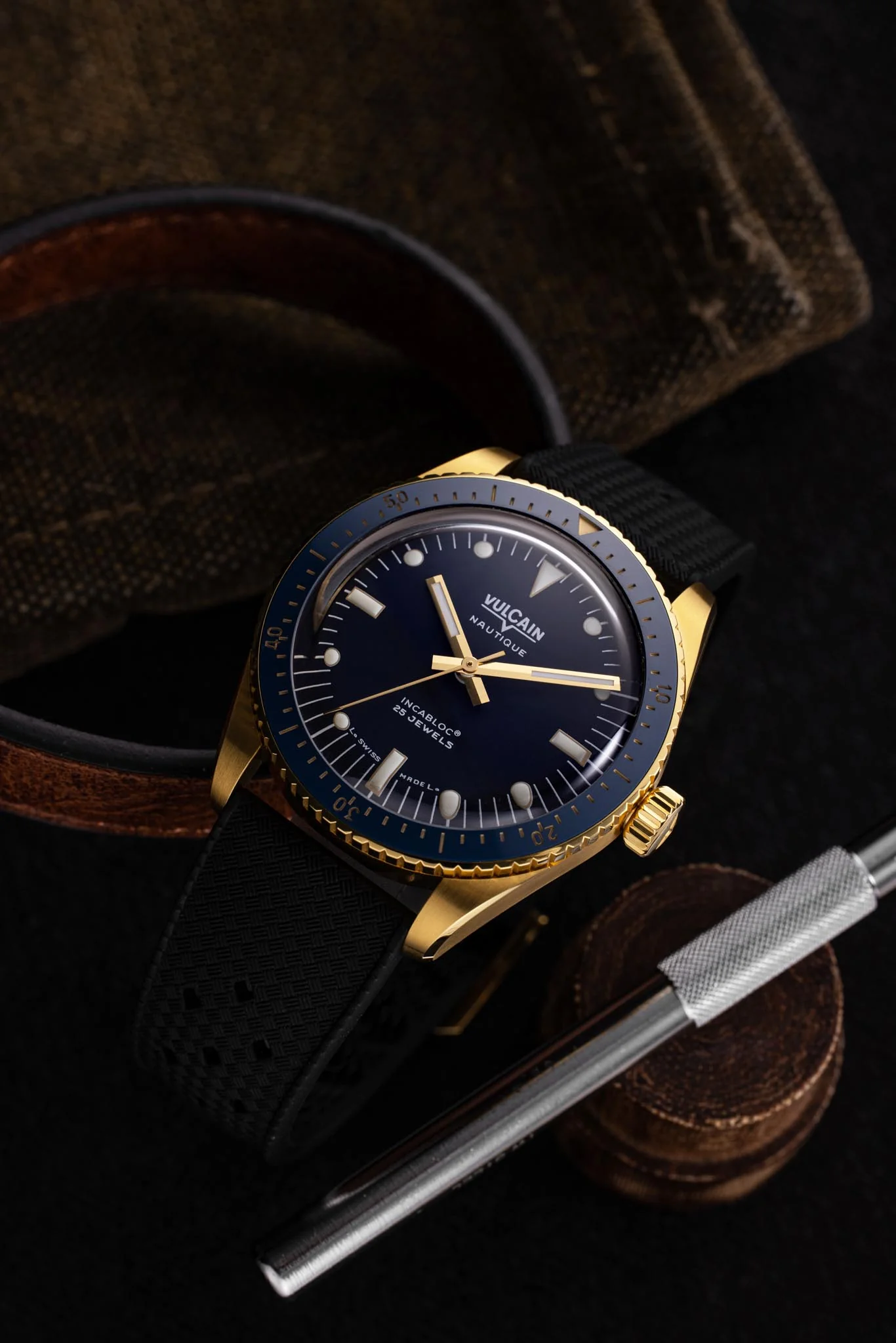 Skindiver Nautique - Gold & Blue - Image 20