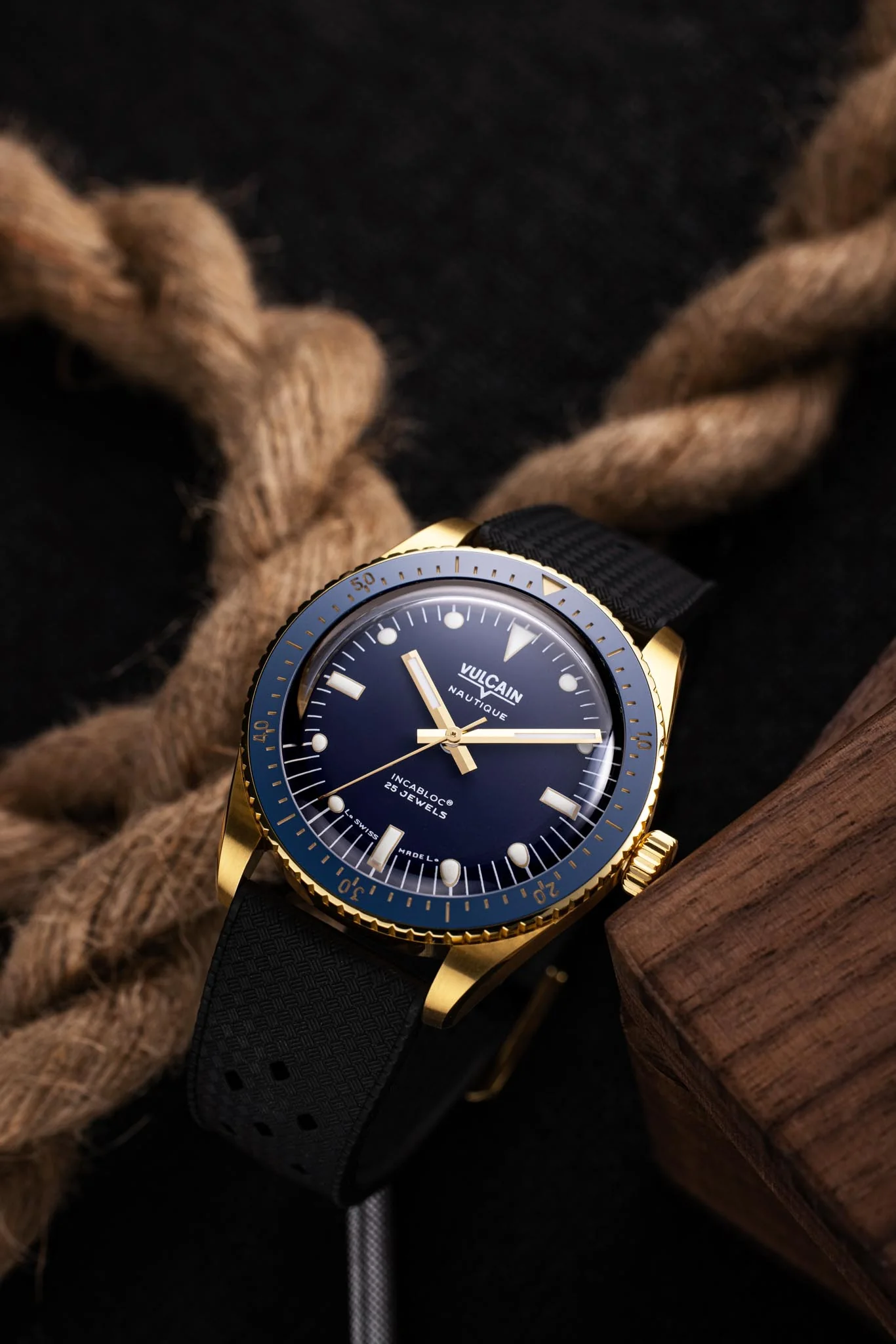 Skindiver Nautique - Gold & Blue - Image 22