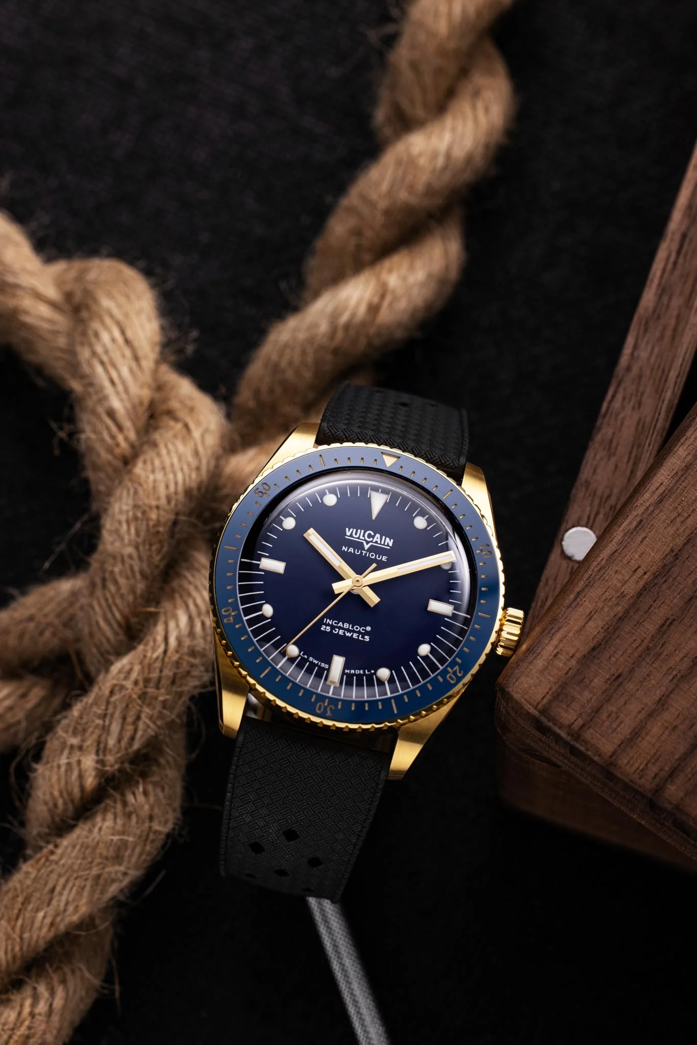 Skindiver Nautique - Gold & Blue - Image 6
