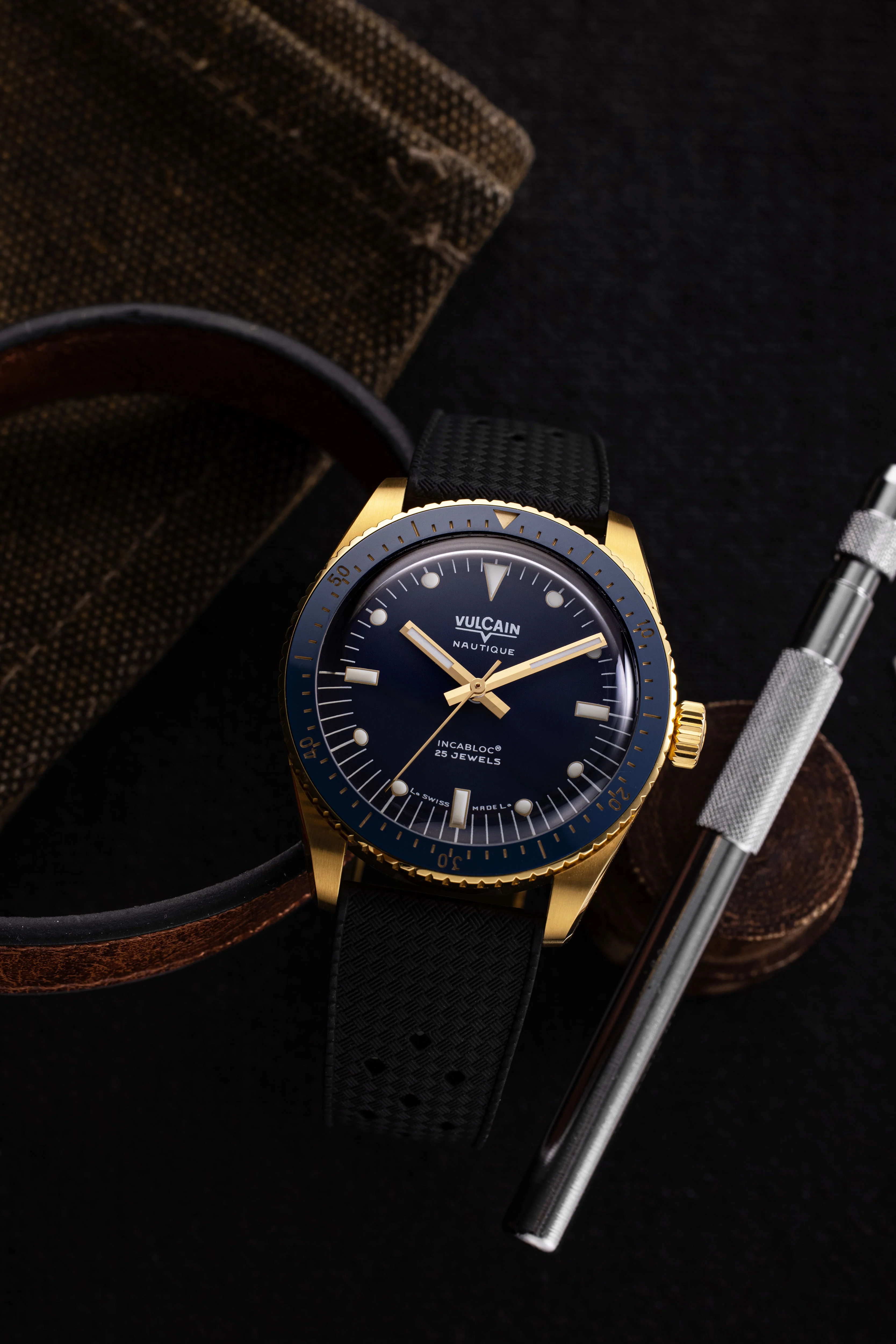 Skindiver Nautique - Gold & Blue - Image 7