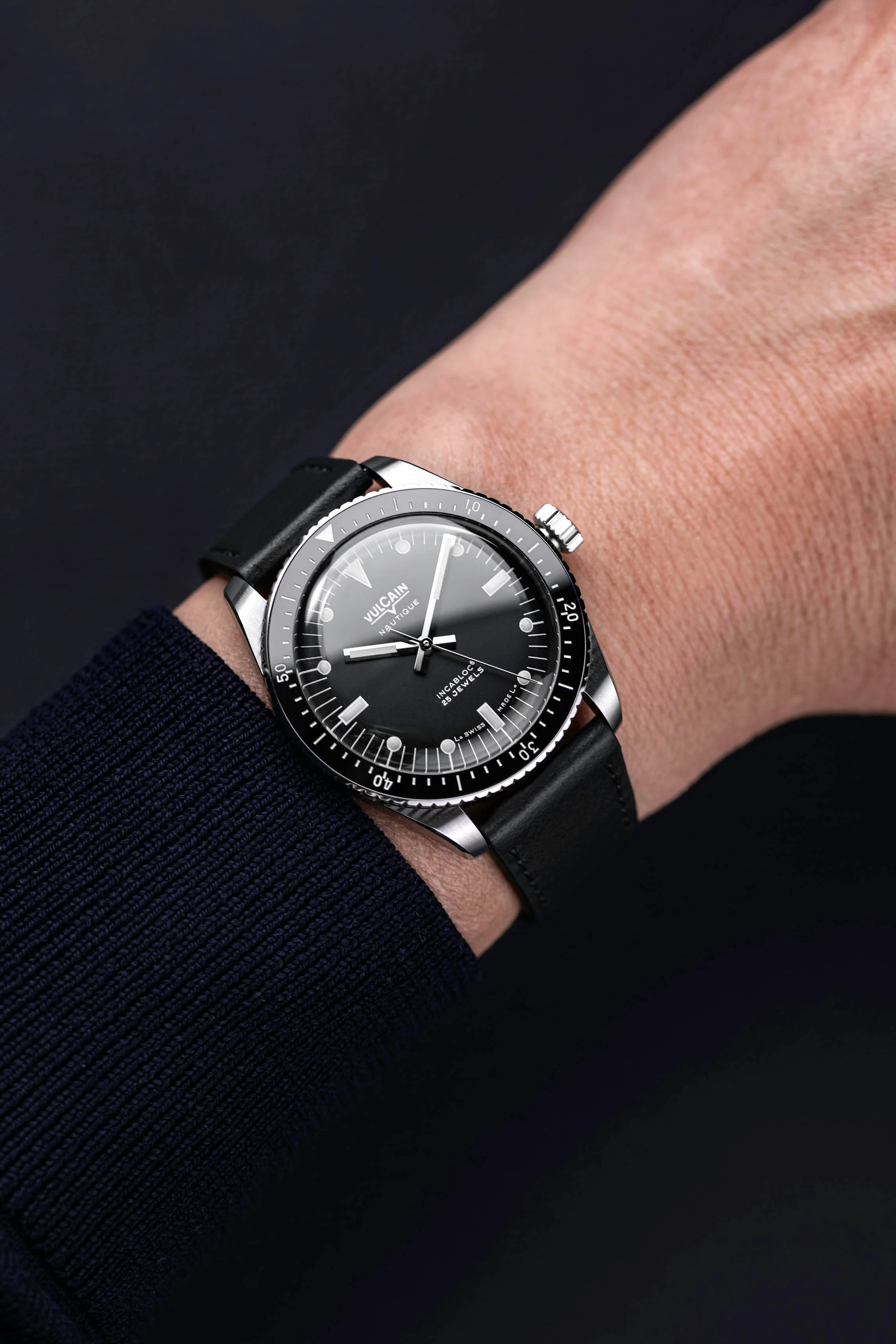 Skindiver Nautique - Black with White Lum - Image 11