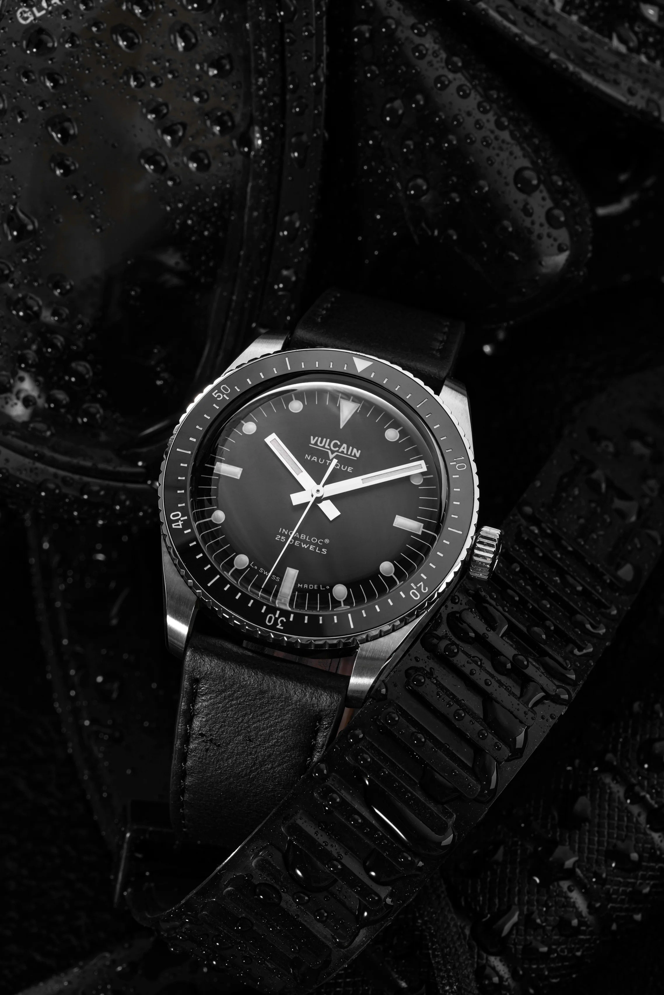 Skindiver Nautique - Black with White Lum - Image 18