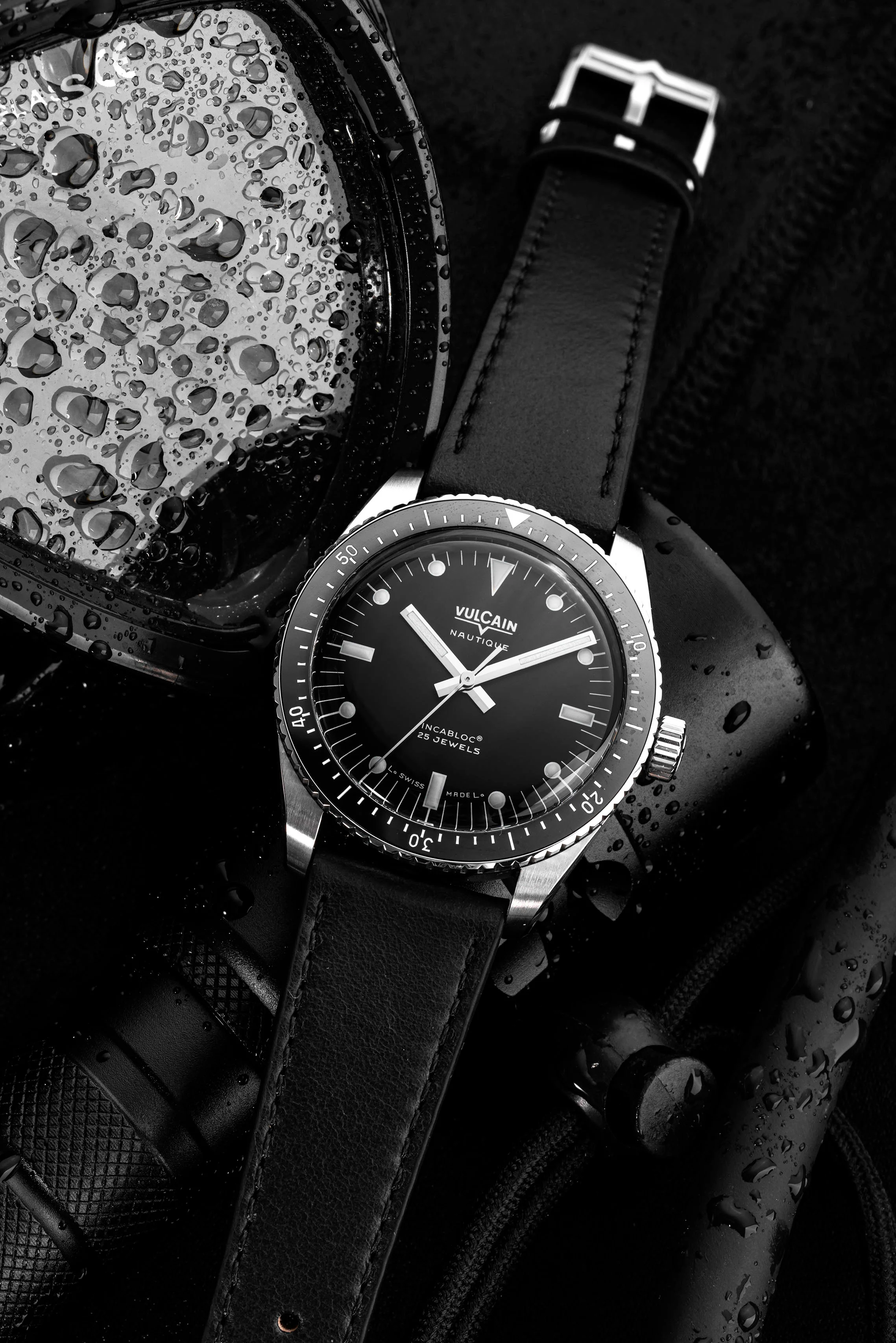 Skindiver Nautique - Black with White Lum - Image 19