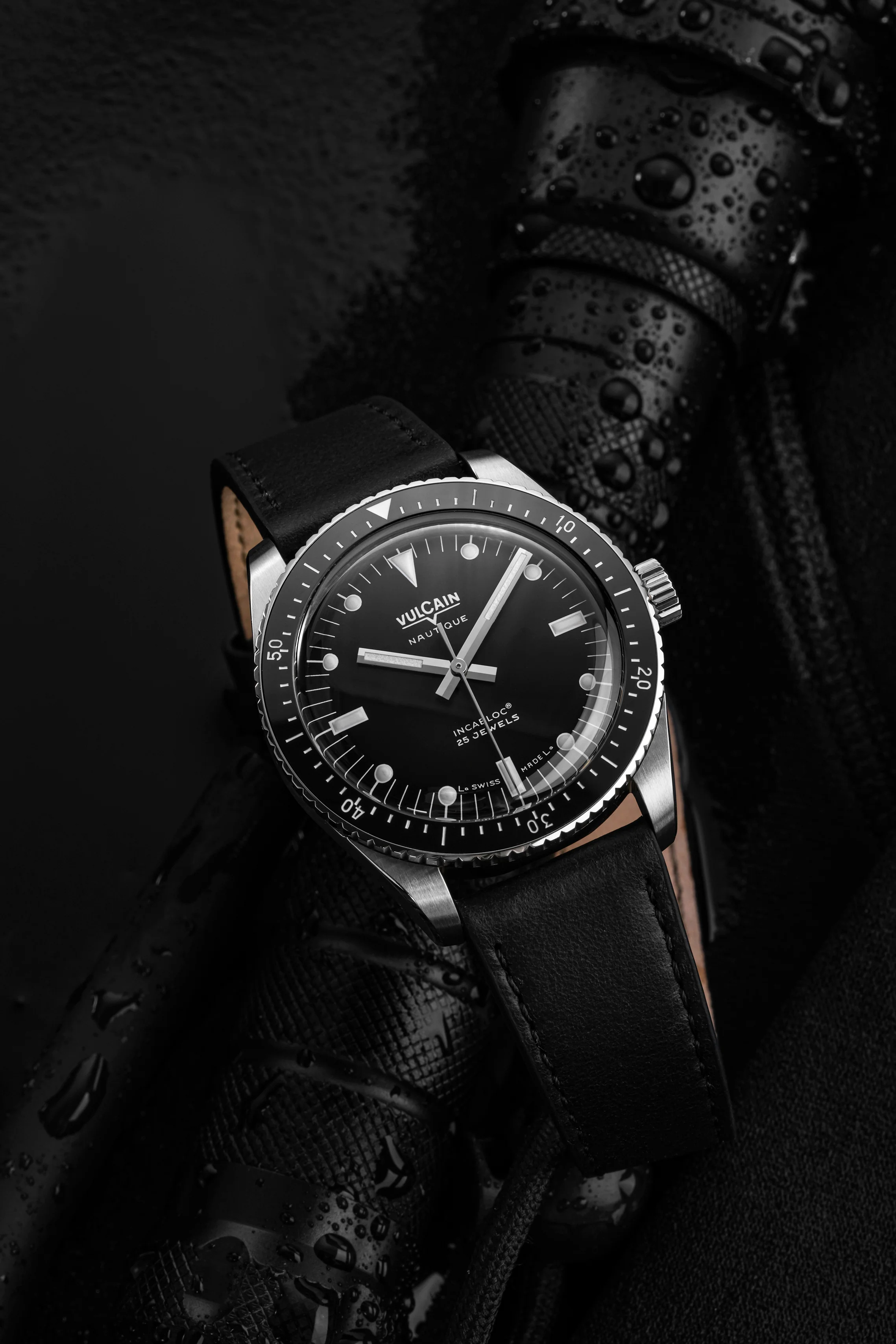 Skindiver Nautique - Black with White Lum - Image 6